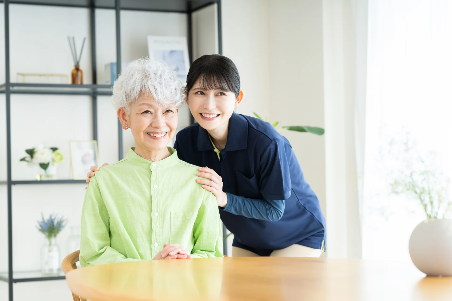 介護の申し送りのコツと進め方｜ミスを防ぐ5つの実践ステップ