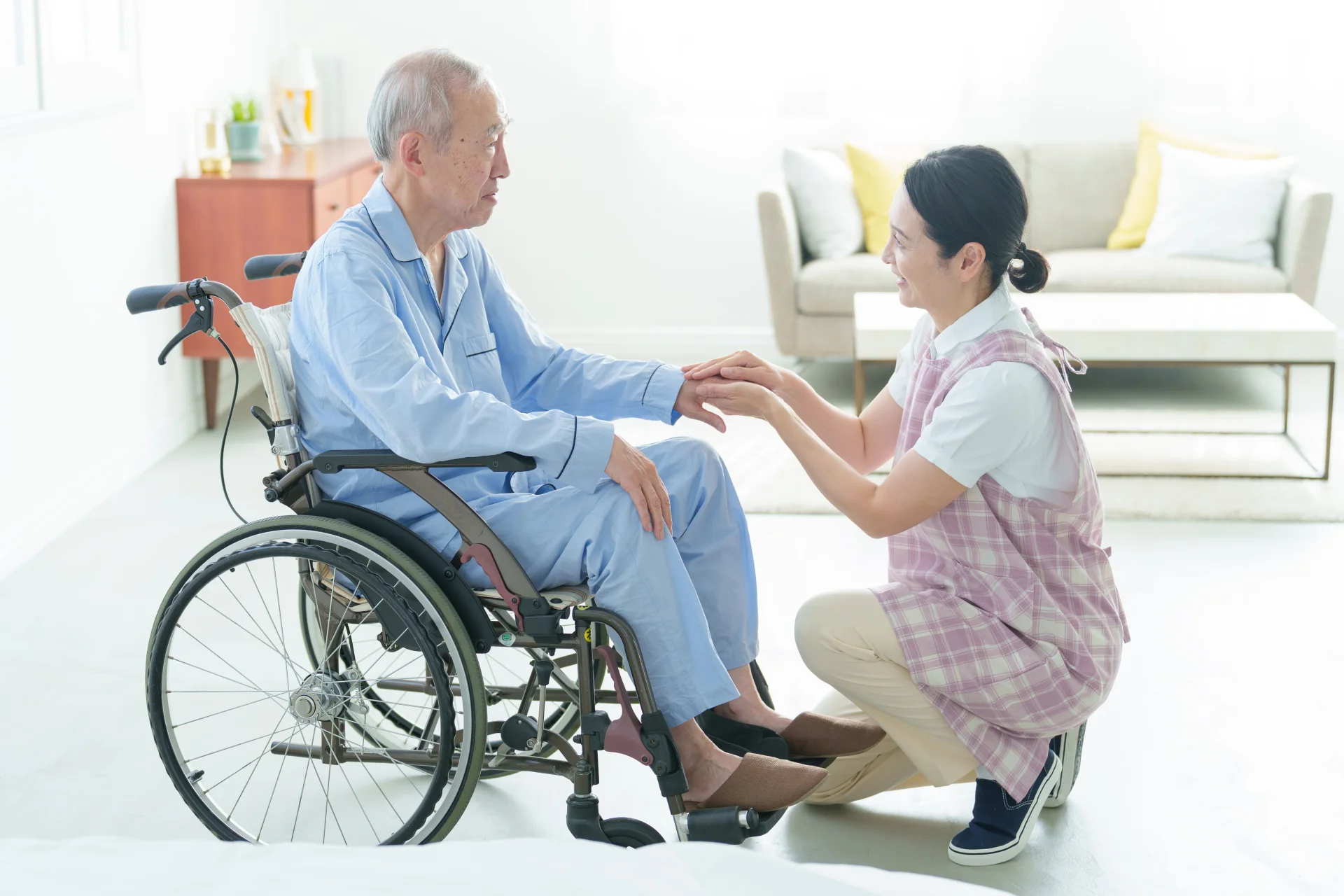 介護のアンガーマネジメントとは？現場で使える対処法と研修の進め方