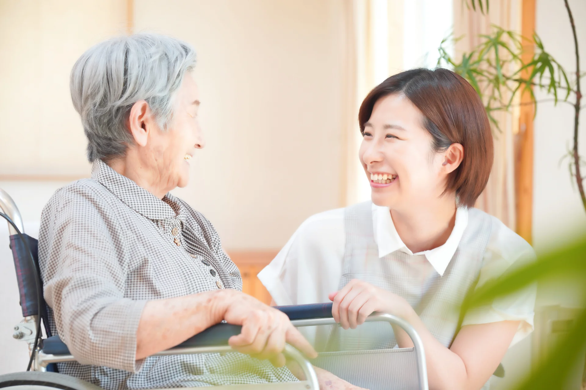 介護のモニタリングとは？｜頻度の決まりと記録に残す4つの内容