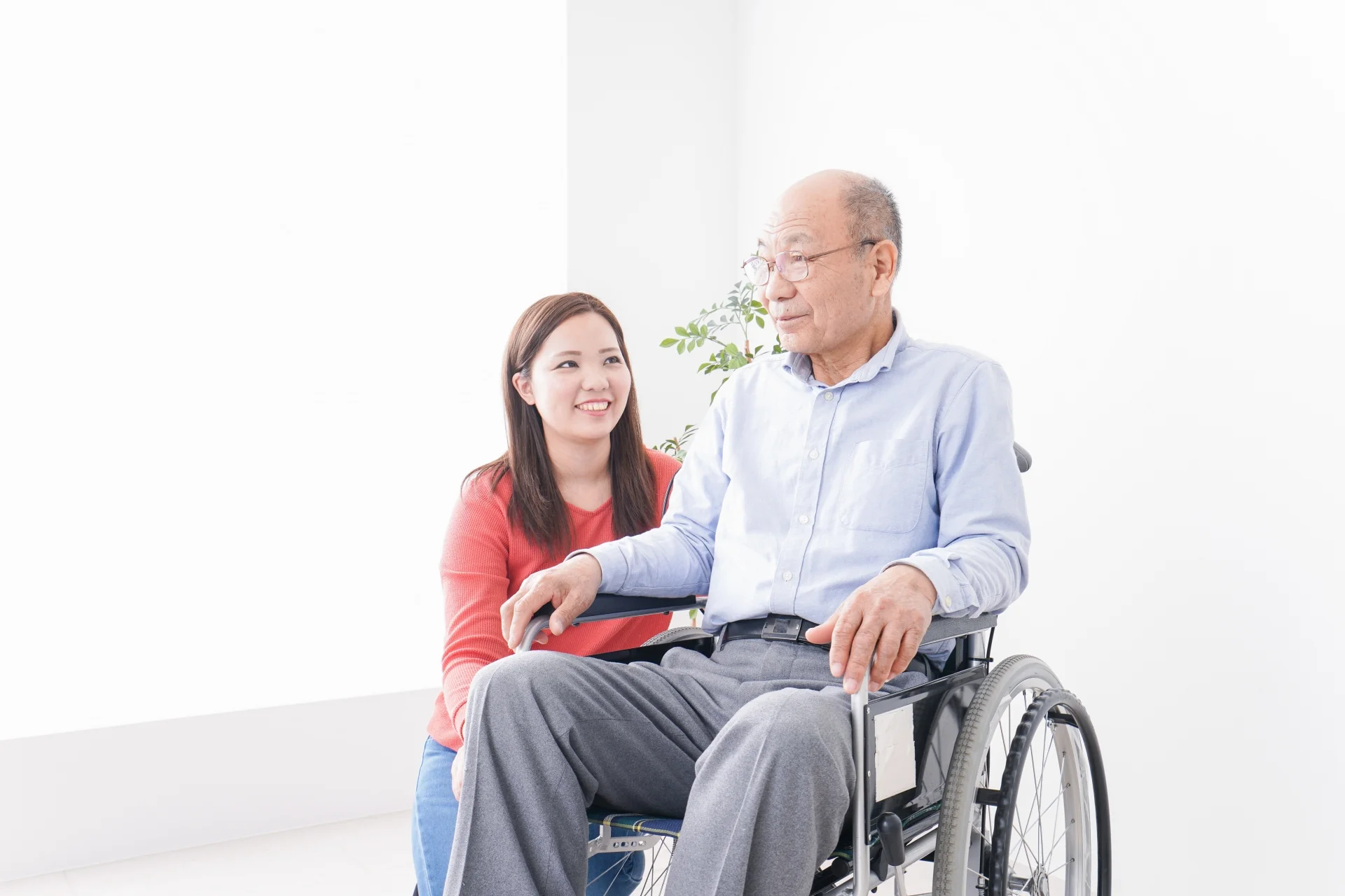 介護AIでできること・できないこと｜活用場面を厚労省データで解説
